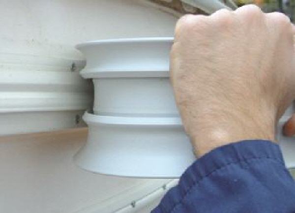 Bottazzo Radial 40 - Profilo Parabordo PVC Semirigido Altezza mm 40 (sporgenza 21) Grigio - PREZZO PER 8 MT OUTLET