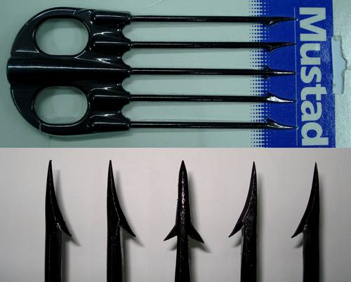 Fiocina MUSTAD 5 punte NERA Doppia Aletta + OFFERTA QUANTITA'